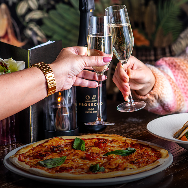 Wine & Drinks menu at The Oatlands Chaser